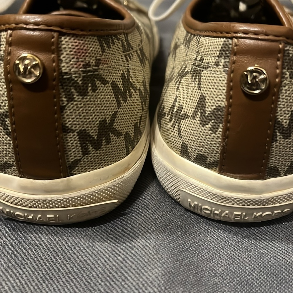 Michael Kors Shoes Size 8.5 - Picture 2 of 6